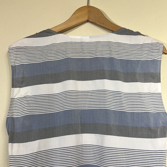 OLD NAVY  Top Size S - Picture 4 of 9